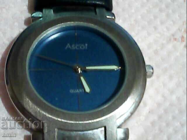 Livrarea 2br. Ceasuri funcționează, fără baterii