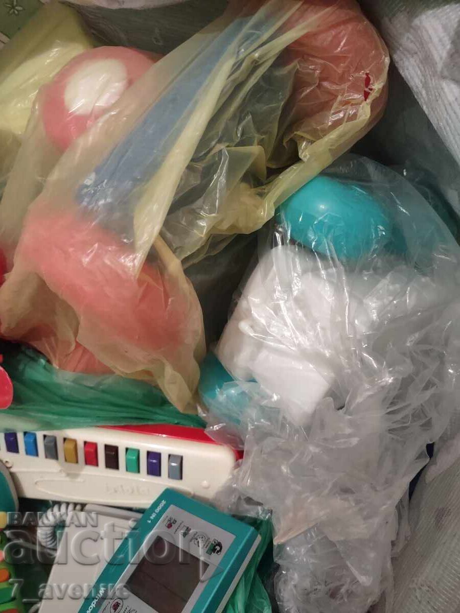 Δημοπρασία Παλιά παιδικά παιχνίδια, ολόκληρη τσάντα, μεταχειρισμένα 22.10.2025
