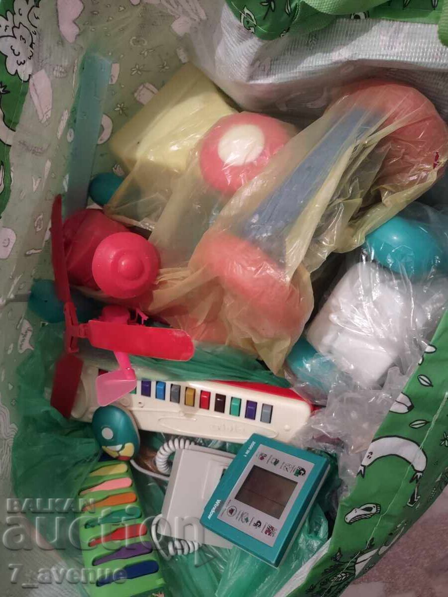 Παλιά παιδικά παιχνίδια, ολόκληρη τσάντα, μεταχειρισμένα 22.10.2025