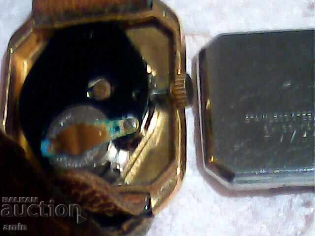 Auction  2 gold-plated Swiss watches, working, no battery