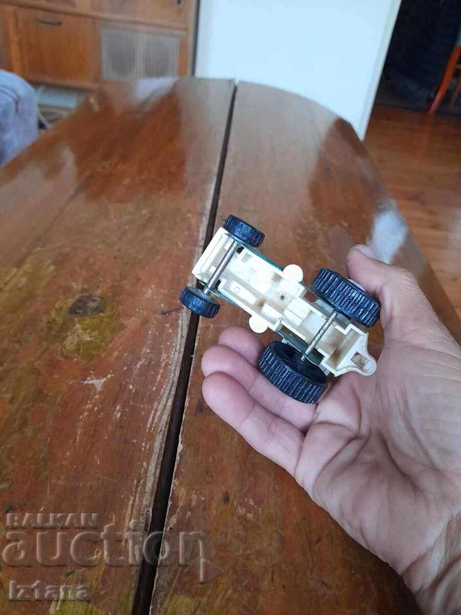 Стара играчка трактор - 6