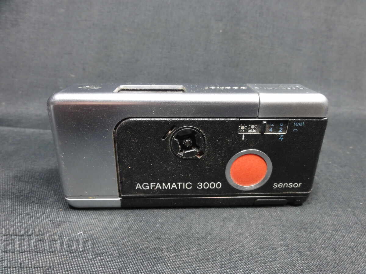 BZTs STAR RETRO FILM CAMERA AGFA AGFAMATIC 3000 SENSOR