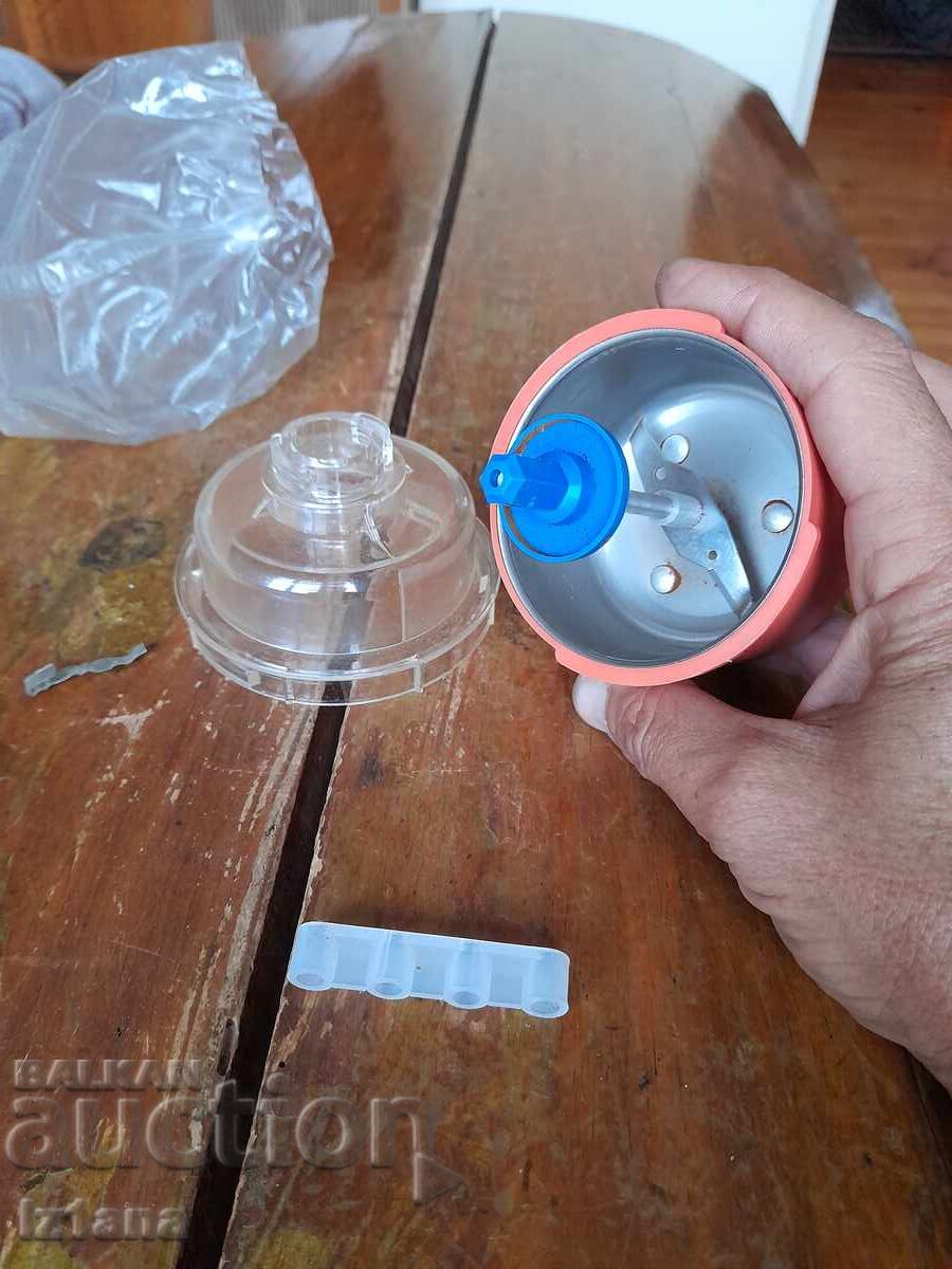 Delivery of Old coffee grinder for a mixer Delivery of Old coffee grinder for a mixer