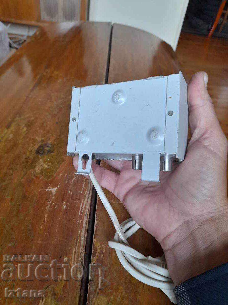 Δημοπρασία Παλιό τροφοδοτικό Hirschmann SNN 250 Δημοπρασία Παλιό τροφοδοτικό Hirschmann SNN 250