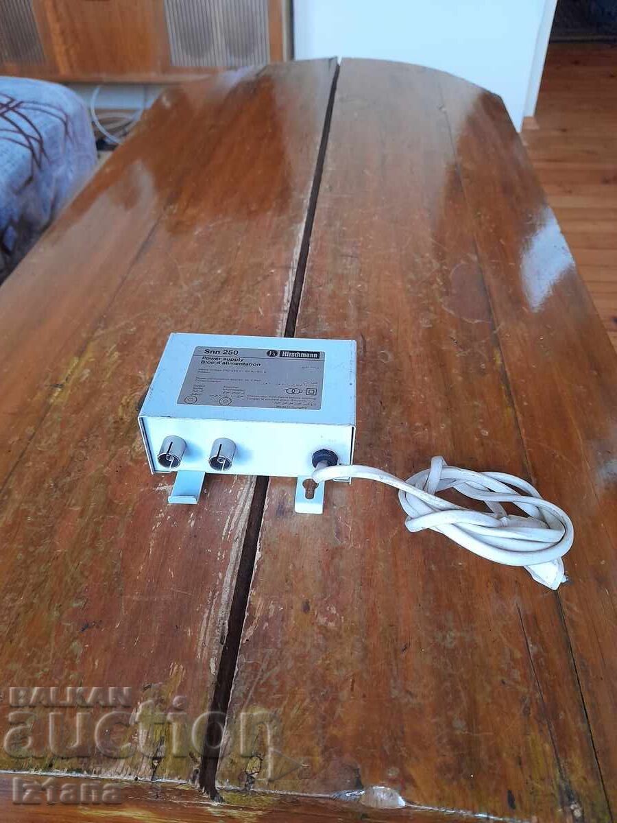 Παλιό τροφοδοτικό Hirschmann SNN 250 Παλιό τροφοδοτικό Hirschmann SNN 250