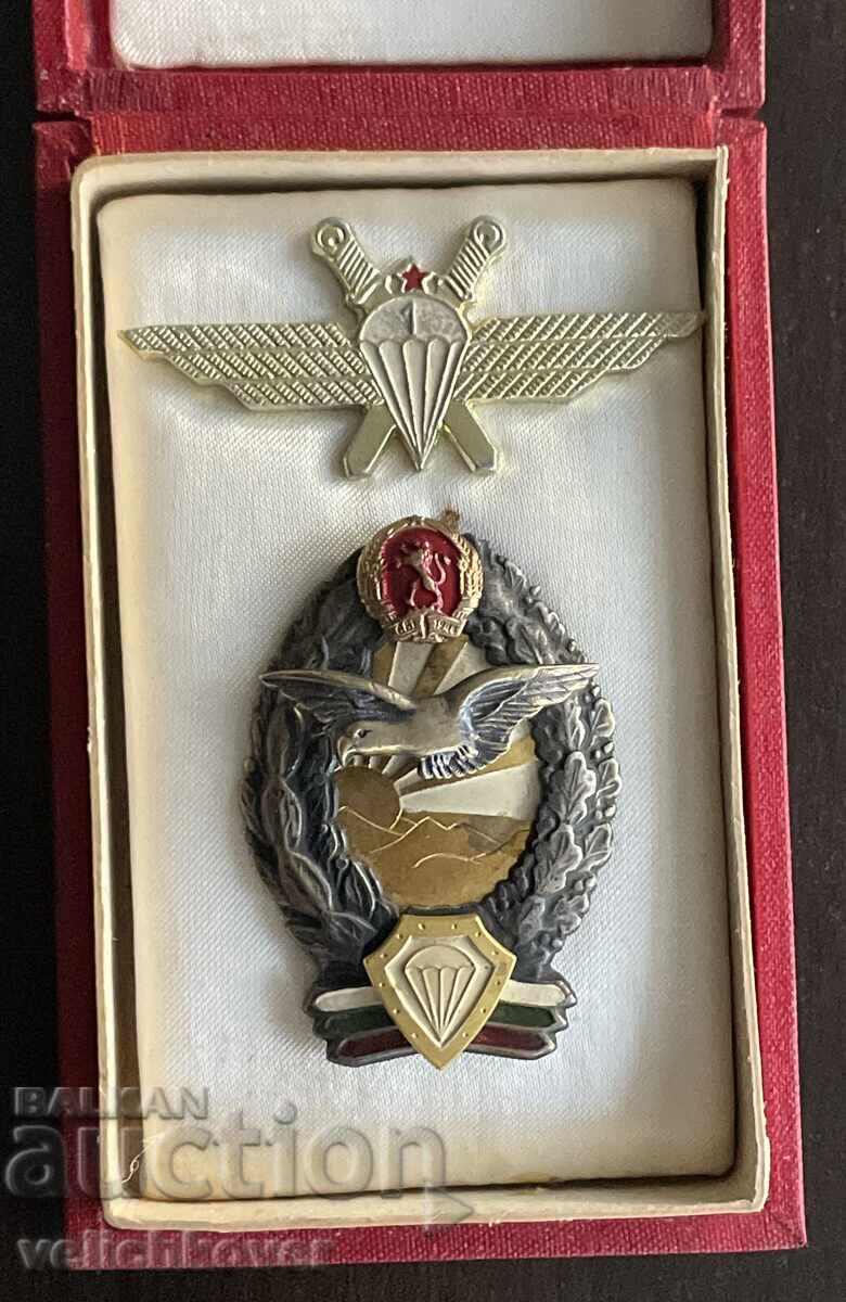 41978 Bulgaria Two Badges Paratrooper 1st Class