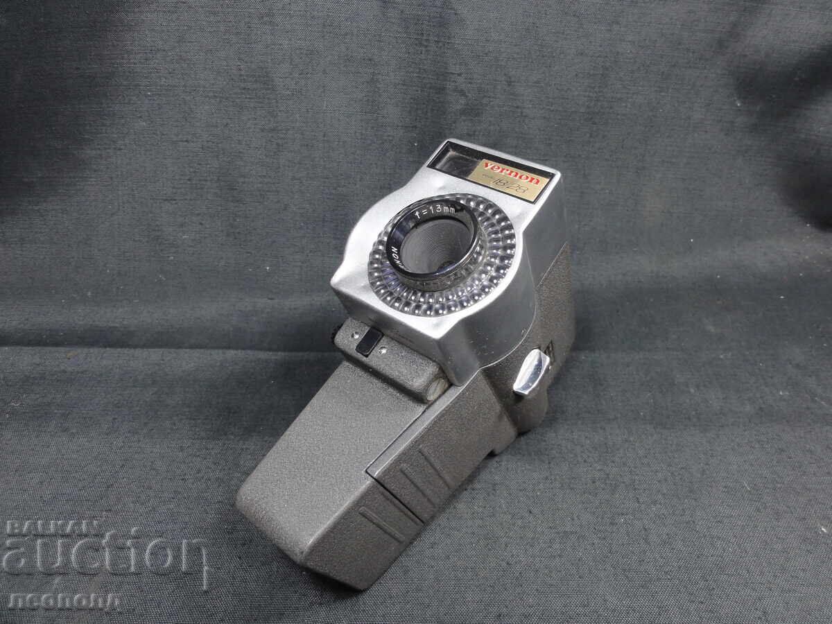 BZC STAR OLD RETRO 8mm MOVIE CAMERA VERNON 18/28 CAMERA with price 71.00 BGN | € 36.30