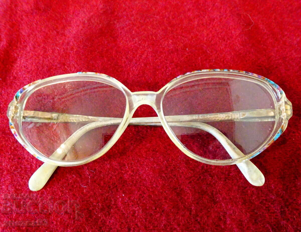 Diopter glasses with photochromic lenses