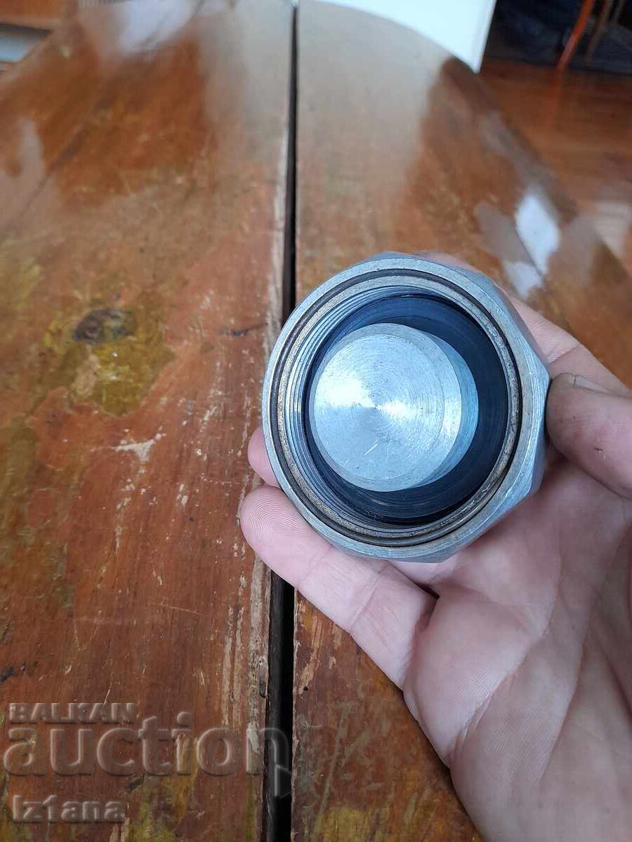 Delivery of Old tank cap