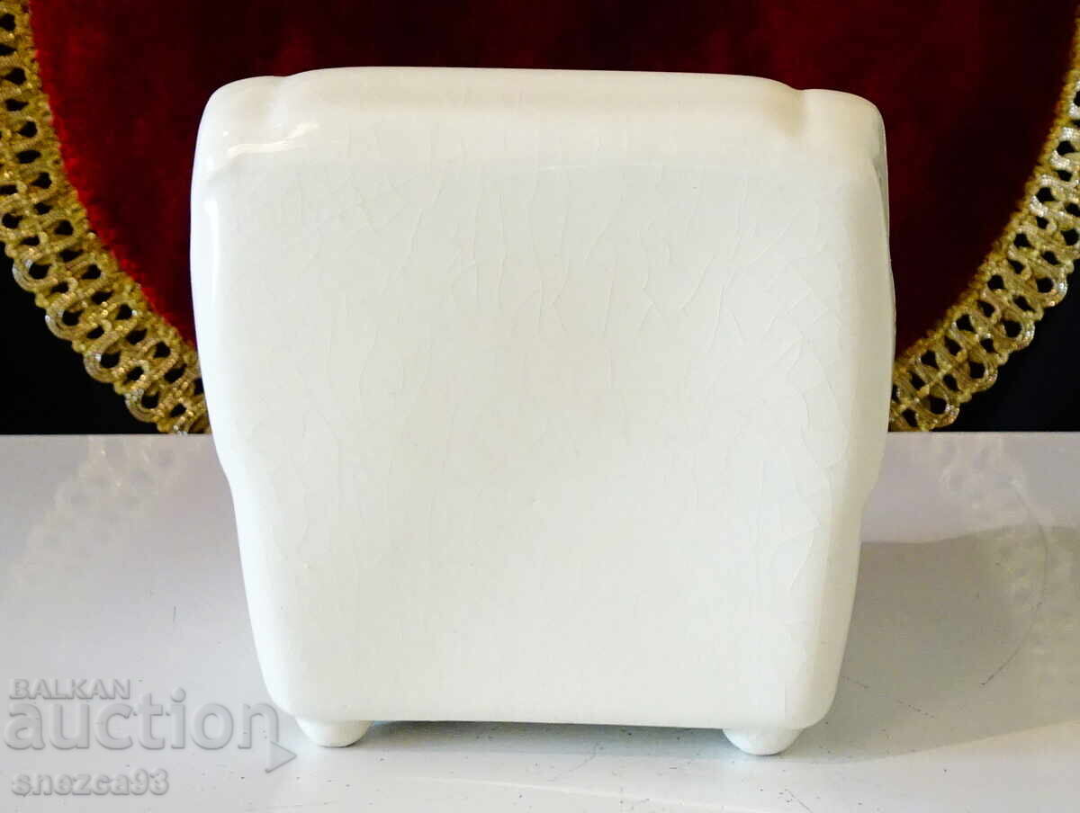 Delivery of Porcelain Ashtray Armchair, KWU Dehme, W. Germany