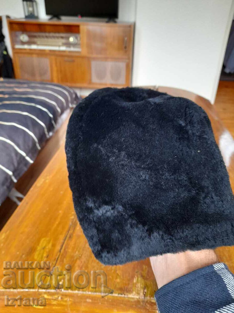 Auction  Old hat, cap