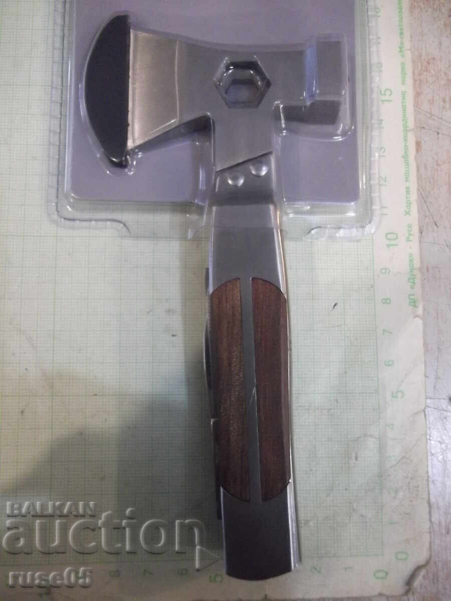 Topor multifuncțional cu preț 12.00 BGN | € 6.14 Topor multifuncțional cu preț 12.00 BGN | € 6.14