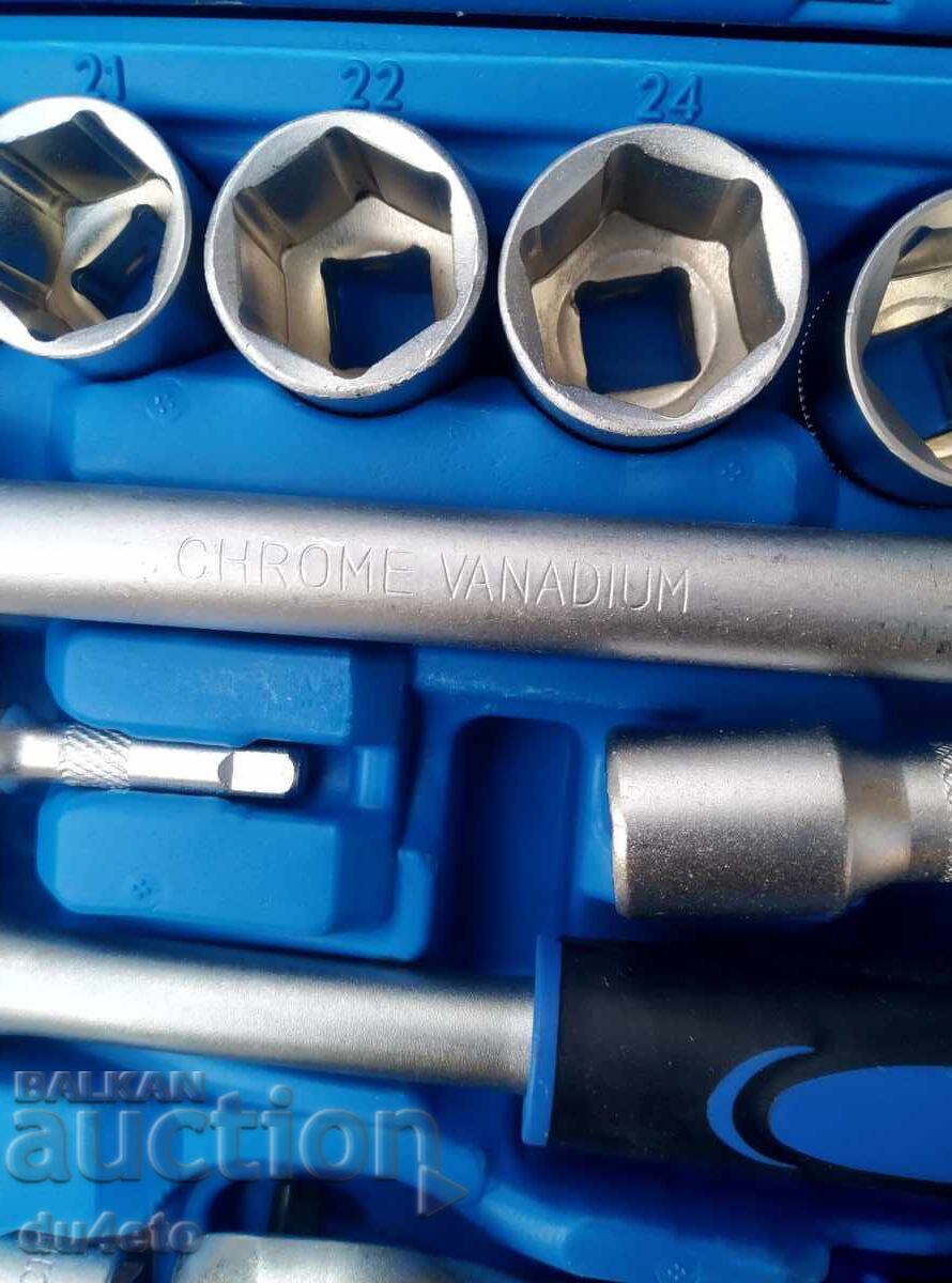 Toolbox Gidoria 108 pieces chrome vanadium MAXFINE with price 100.00 BGN | € 51.13