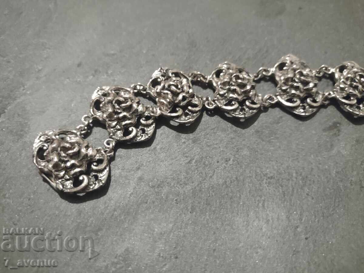 Auction  Effective old bracelet, 22.10.25