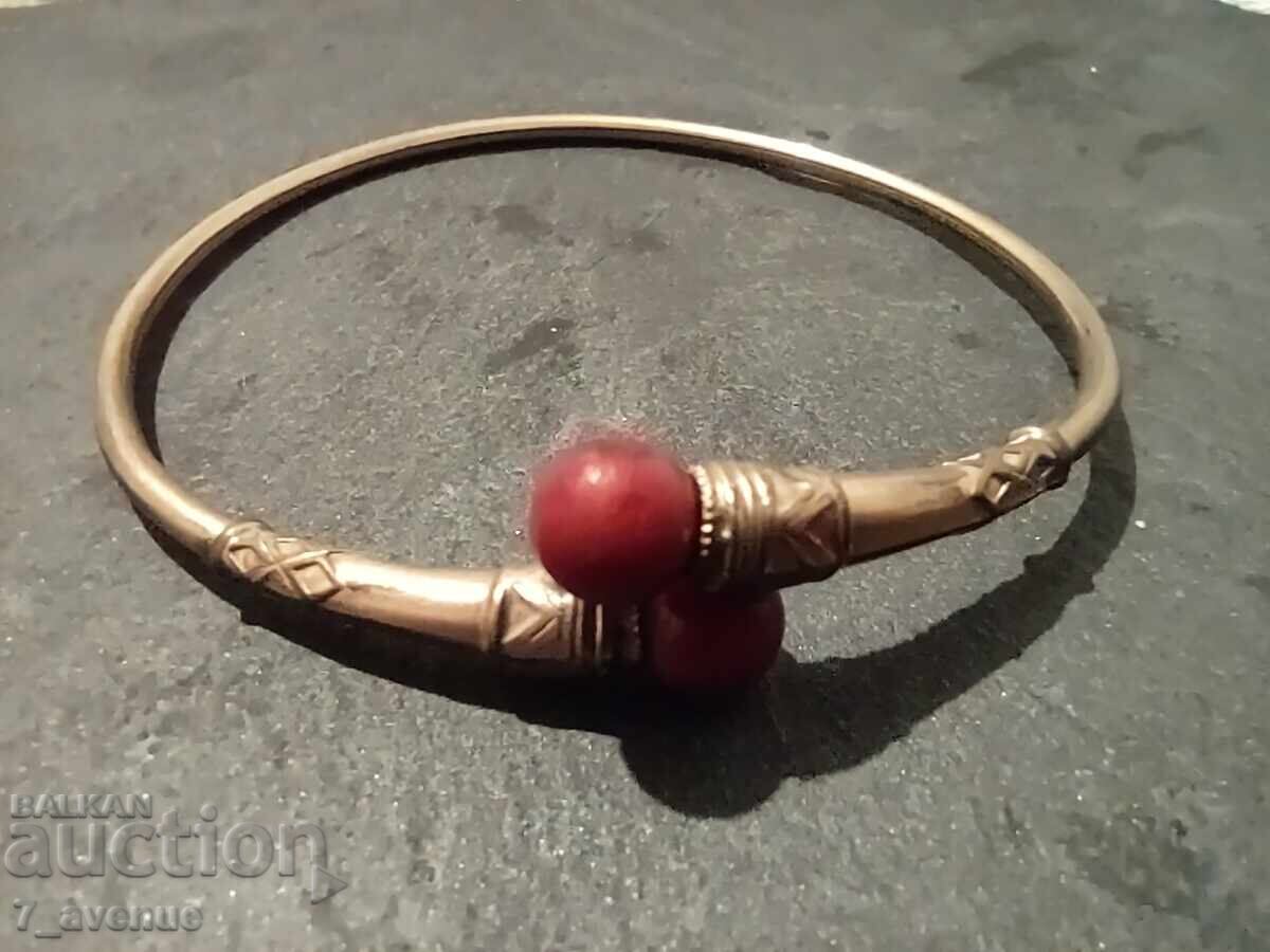 Effective very old bracelet, relief 22.10.25