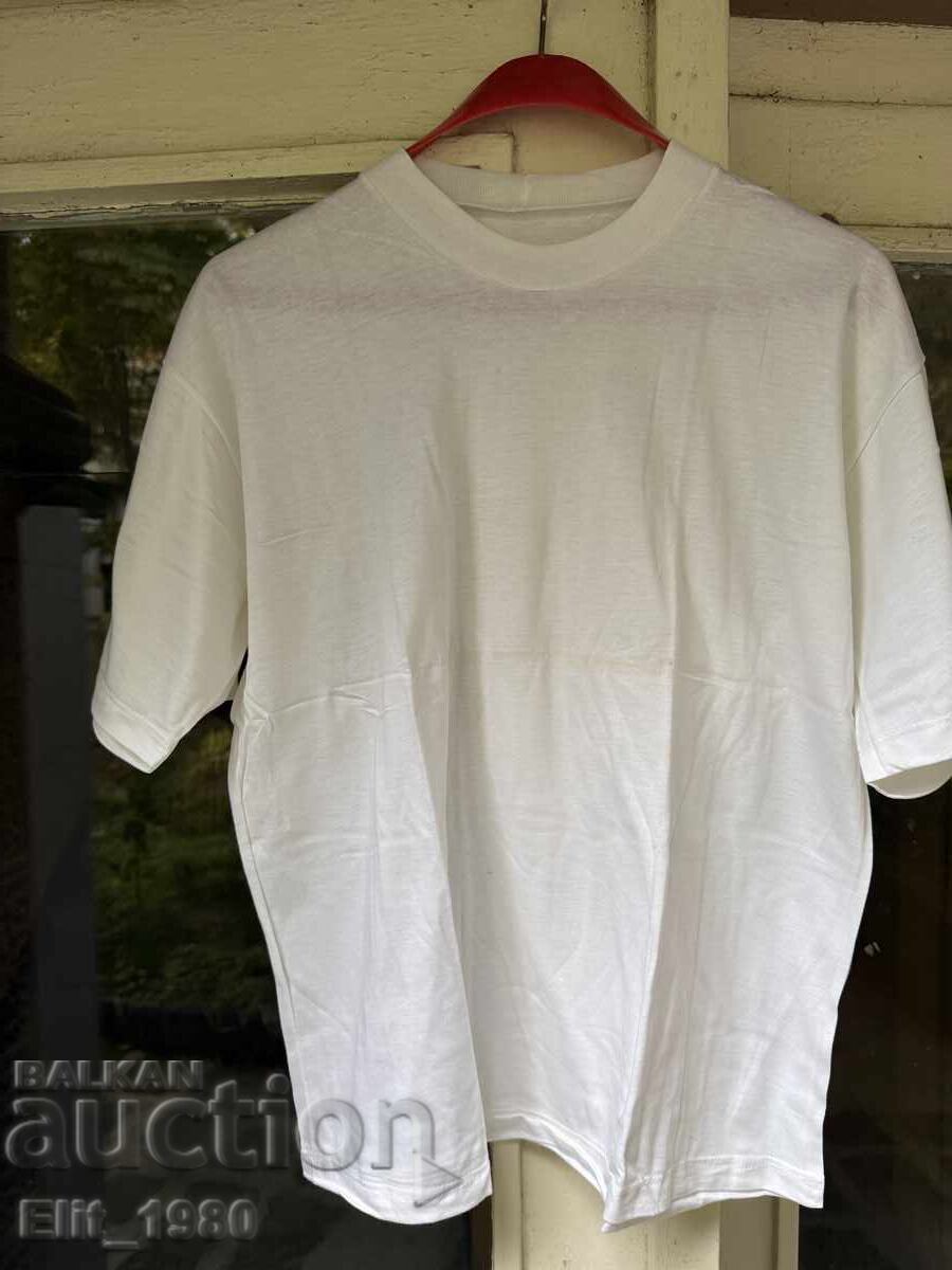 Soviet-era soldier's t-shirt with price 3.00 BGN | € 1.53