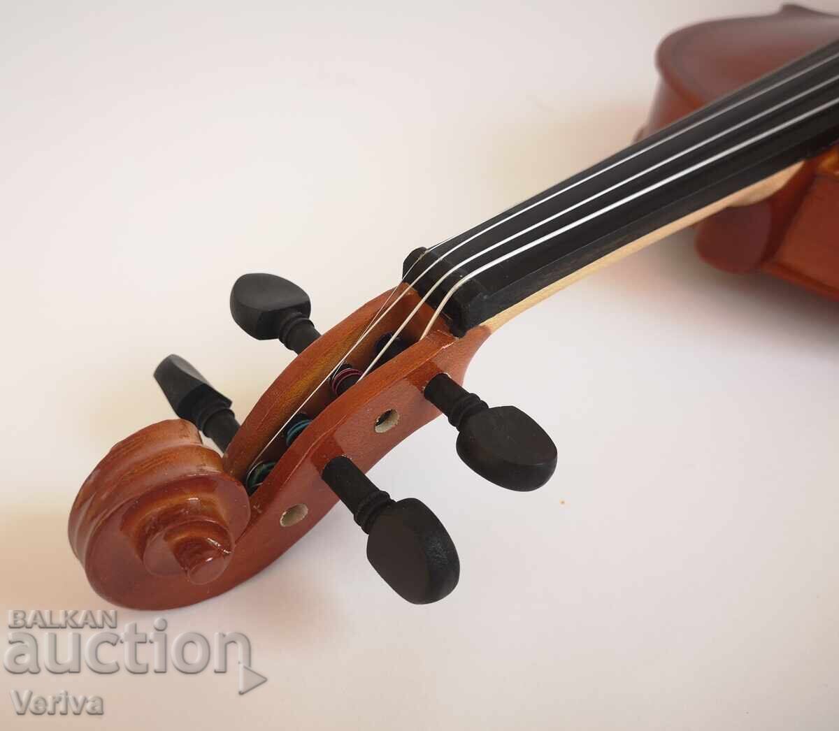 VIOLIN 1/8, VERY GOOD OVERALL CONDITION - CASE - 5 VIOLIN 1/8, VERY GOOD OVERALL CONDITION - CASE - 5