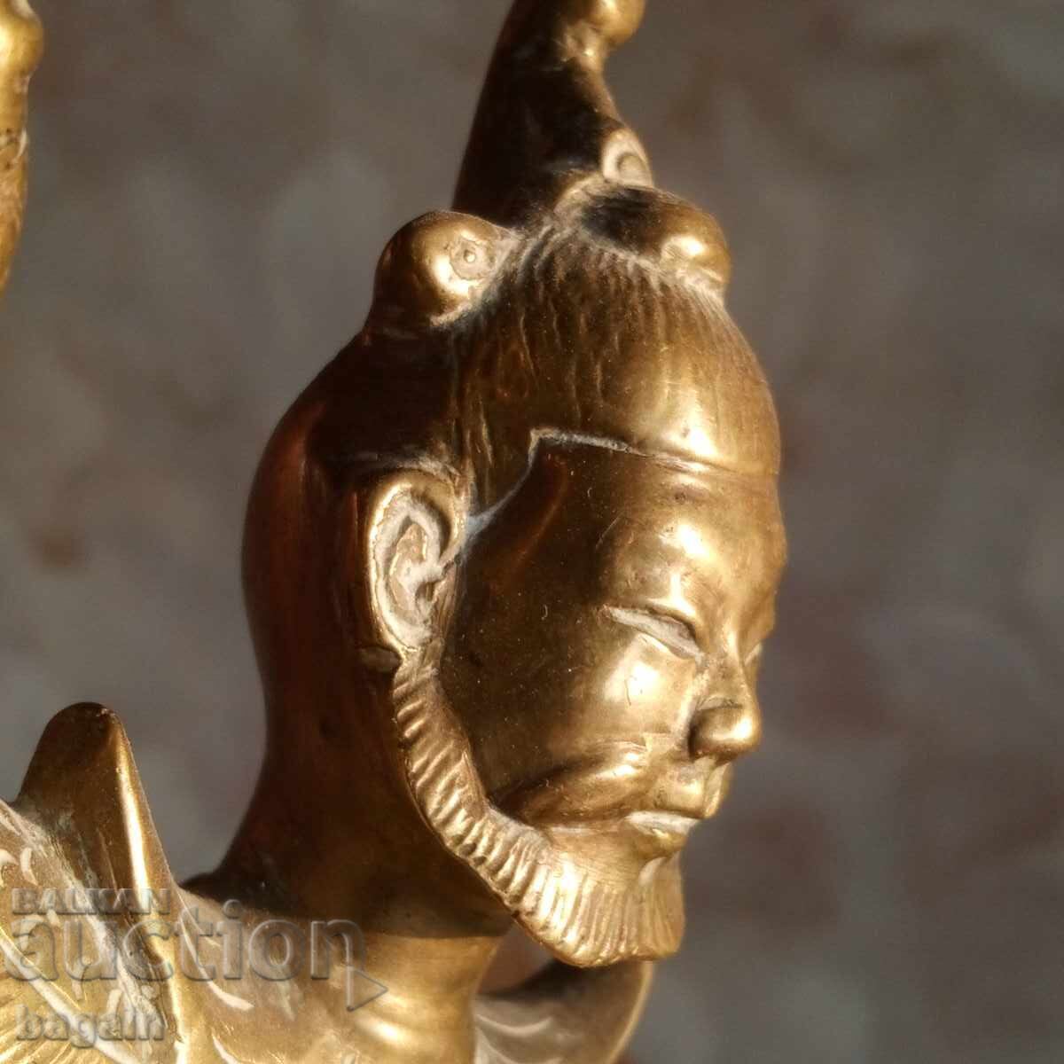 Licitație Statuie de bronz a unui războinic