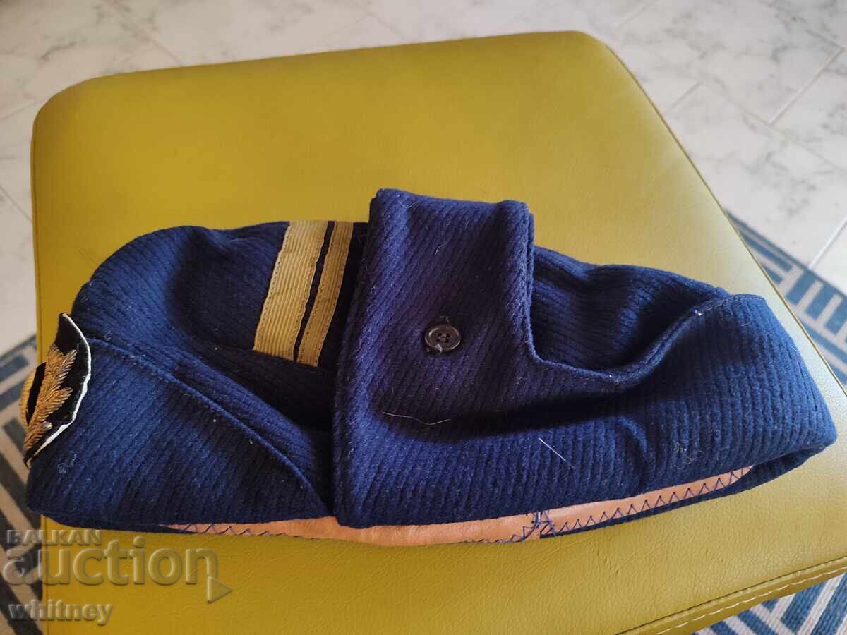 Hat from the social era of a lieutenant colonel with price 39.99 BGN | € 20.45 Hat from the social era of a lieutenant colonel with price 39.99 BGN | € 20.45