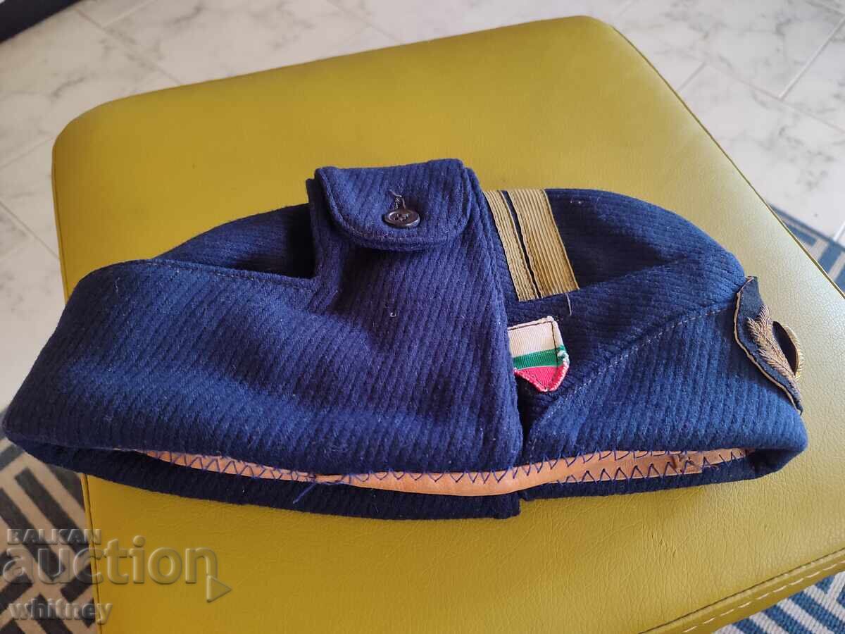 Auction Hat from the social era of a lieutenant colonel Auction Hat from the social era of a lieutenant colonel