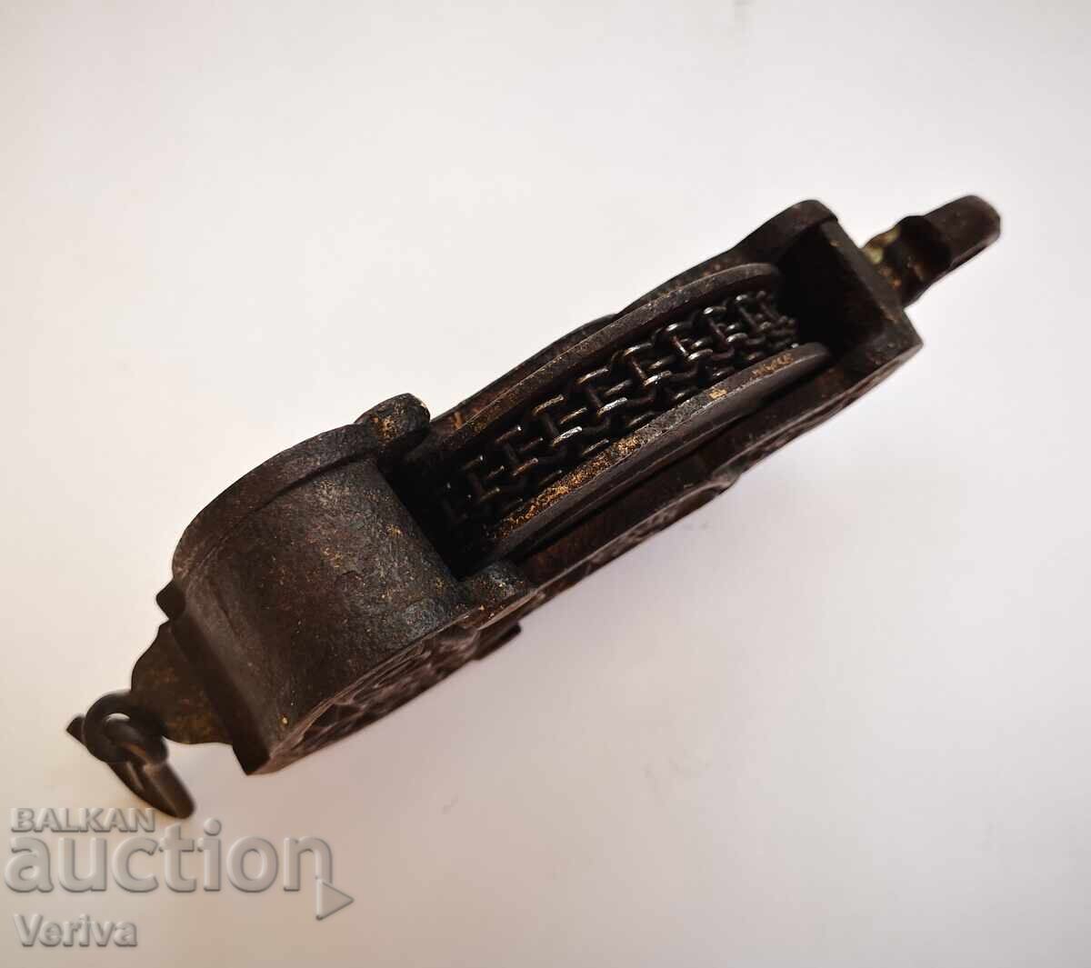 Auction Gilded Cast Iron Pulley for Hanging a Chandelier from the 19th Century Auction Gilded Cast Iron Pulley for Hanging a Chandelier from the 19th Century