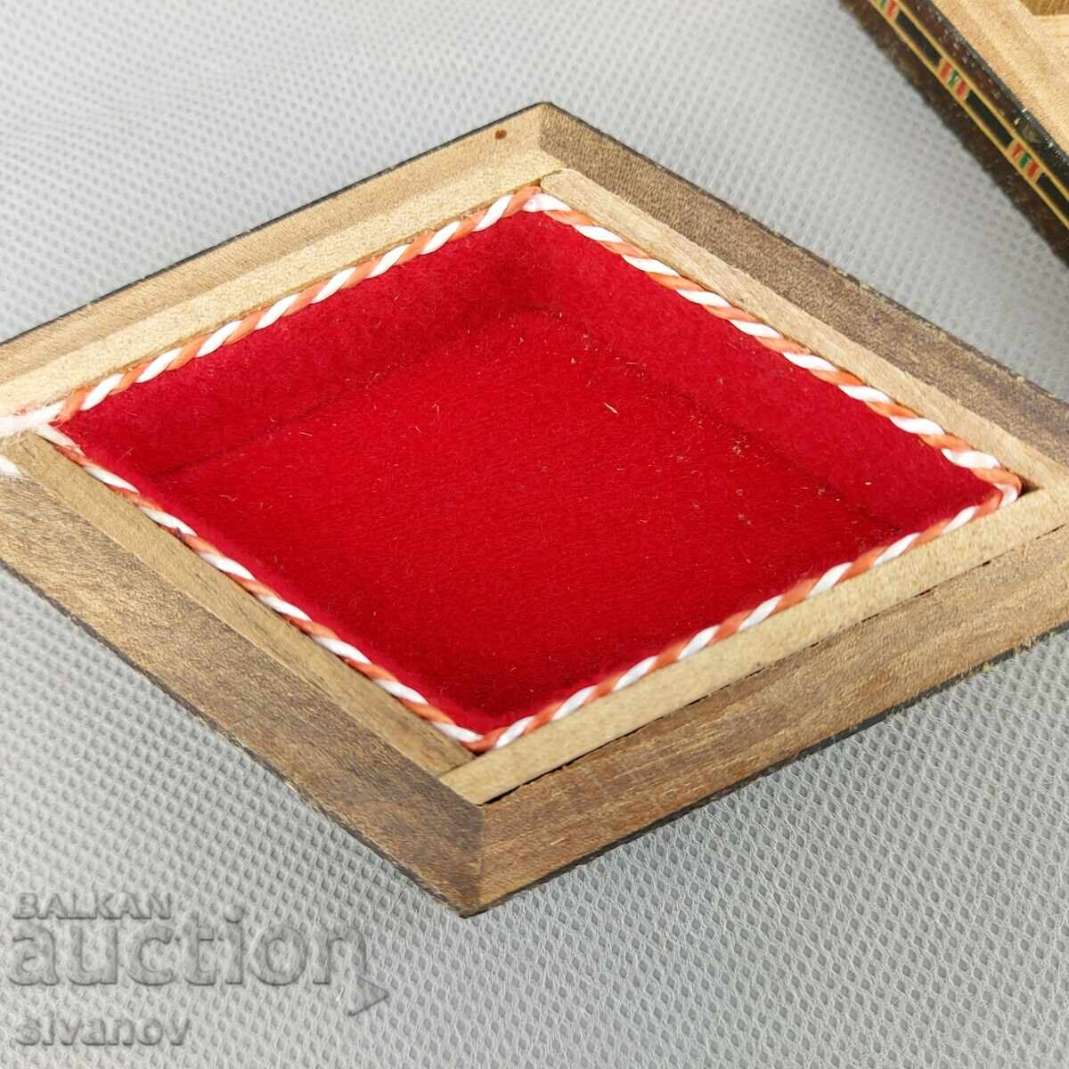 Beautiful old wooden box #2985 - 5