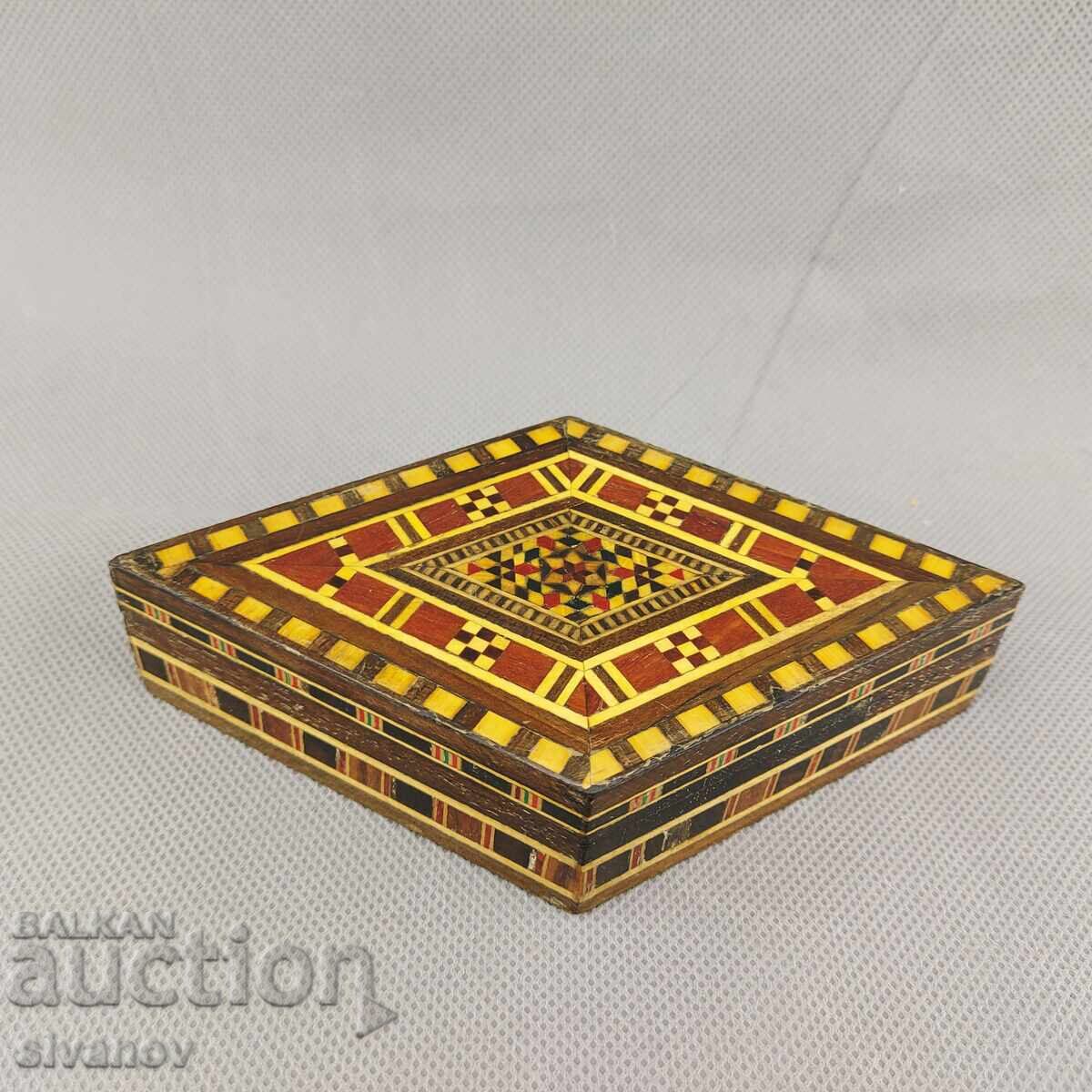 Beautiful old wooden box #2985