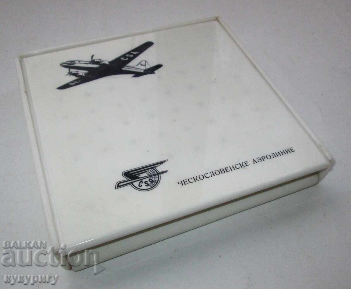 Παλιό Σοσιαλιστικό επιτραπέζιο σκάκι ταξιδίου Τσεχοσλοβακικών Αερογραμμών με τιμή 45.00 BGN | € 23.01
