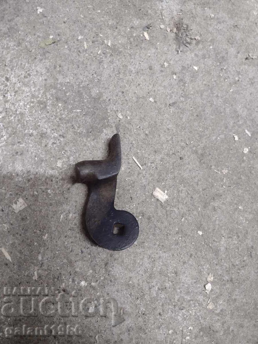 ΛΕΙΨΑΝΑ με τιμή 35.00 BGN | € 17.90