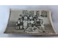 Fotografie Berkovitsa Elevi cu învățătoarea lor 1936