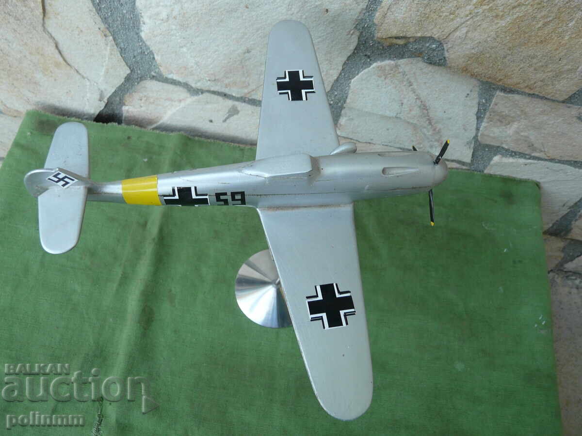 Μοντέλο Messerschmitt Bf 109 - WW 2 με τιμή 150.00 BGN | € 76.69