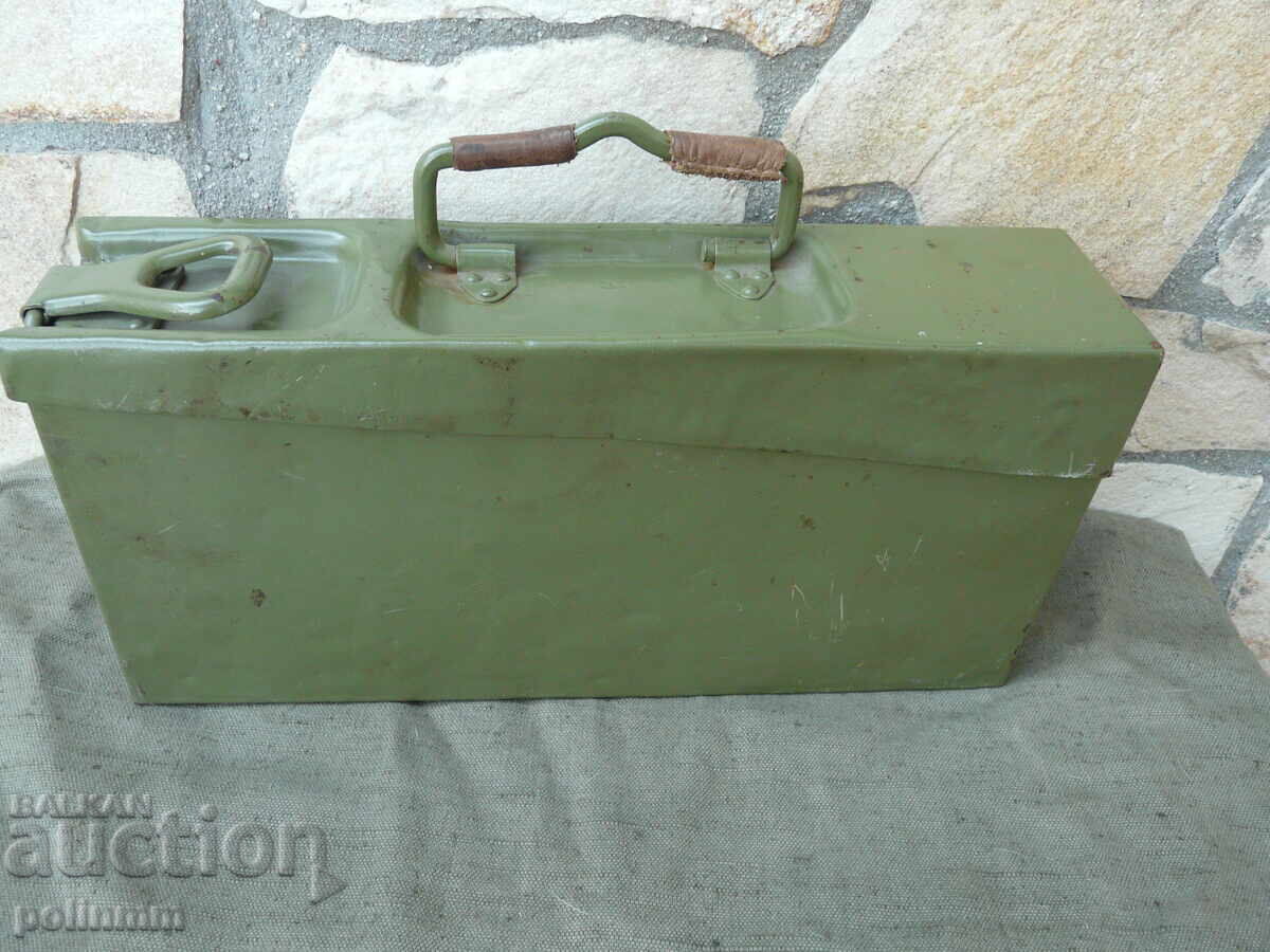MG Verhrmacht WW II Ammunition Box