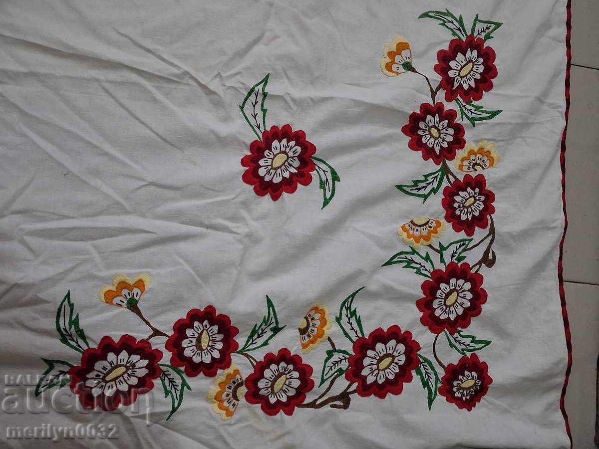 Licitație Fețe de masă brodate 175/ 150 cm mileu dantelă