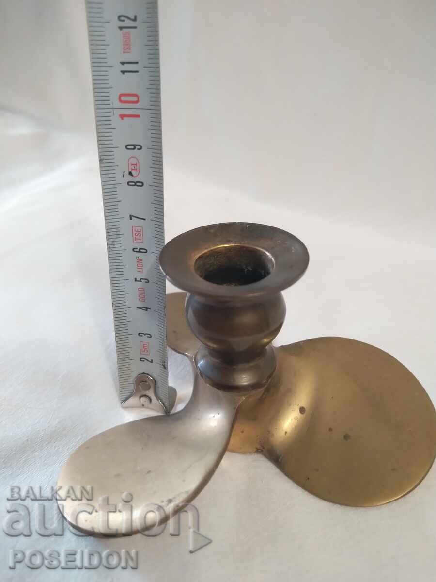 ΔΥΟ ΚΗΡΟΠΗΓΙΑ ΕΛΙΚΑΣ ΠΛΟΙΟΥ με τιμή 130.00 BGN | € 66.47