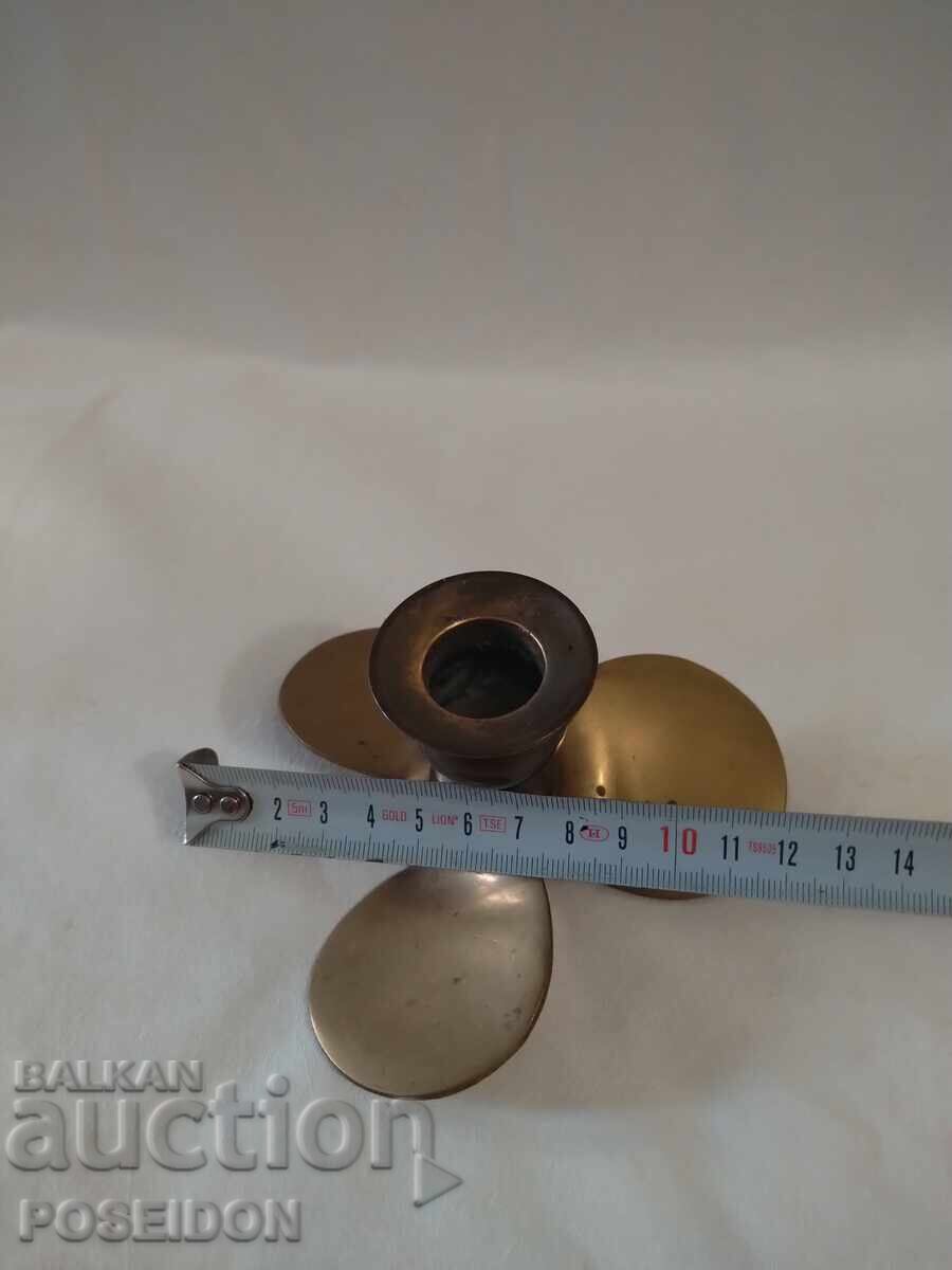 Δημοπρασία ΔΥΟ ΚΗΡΟΠΗΓΙΑ ΕΛΙΚΑΣ ΠΛΟΙΟΥ