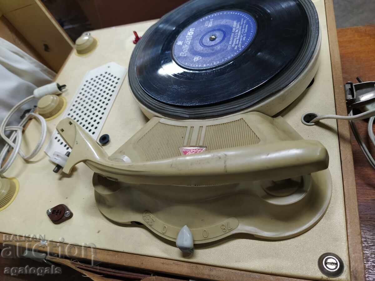 Gramofon vechi Bambino (probabil defect) - 6 Gramofon vechi Bambino (probabil defect) - 6