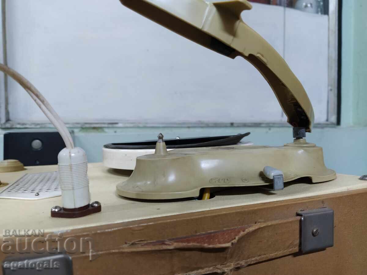 Gramofon vechi Bambino (probabil defect) - 7 Gramofon vechi Bambino (probabil defect) - 7