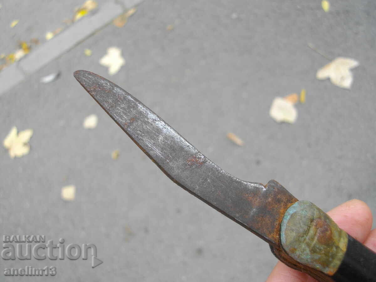 Доставка на КОЛЕКЦИОНЕРСКО БЪЛГАРСКО ДЖОБНО НОЖЧЕ