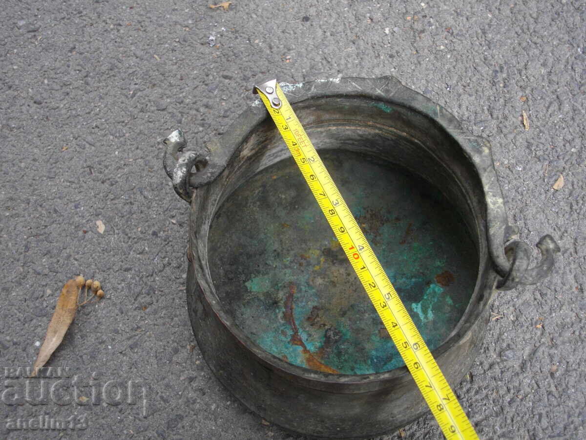 Licitație Oală de cupru MENȚE 4 Licitație Oală de cupru MENȚE 4