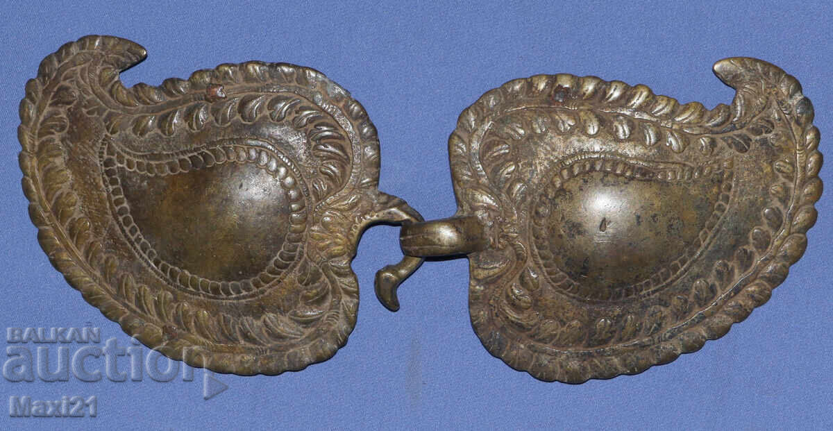 Old Revival Bronze Buckles