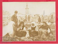 220728 / Φωτογραφία Καλλιτέχνης Στάνιο Σταμάτοφ - Αγορά στο Κάρλοβο