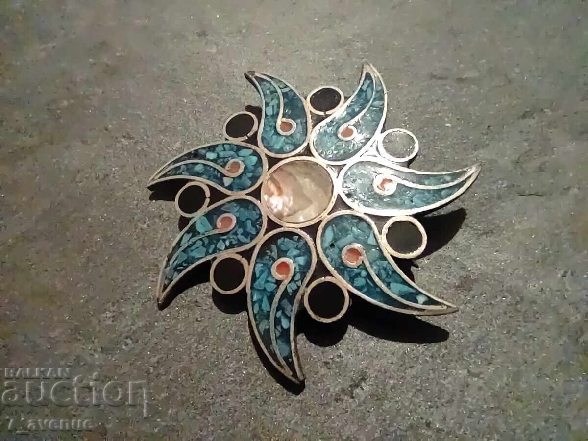 Brooch jewelry large massive beautiful 70s 24.10.25 with price 69.00 BGN | € 35.28