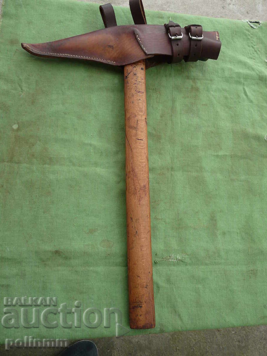 Austro-Hungarian Military Pickaxe WW1 - 5 Austro-Hungarian Military Pickaxe WW1 - 5