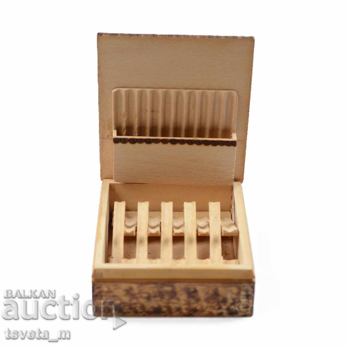 Handmade wooden cigarette box, pyrography, 20 pcs with price 10.00 BGN | € 5.11