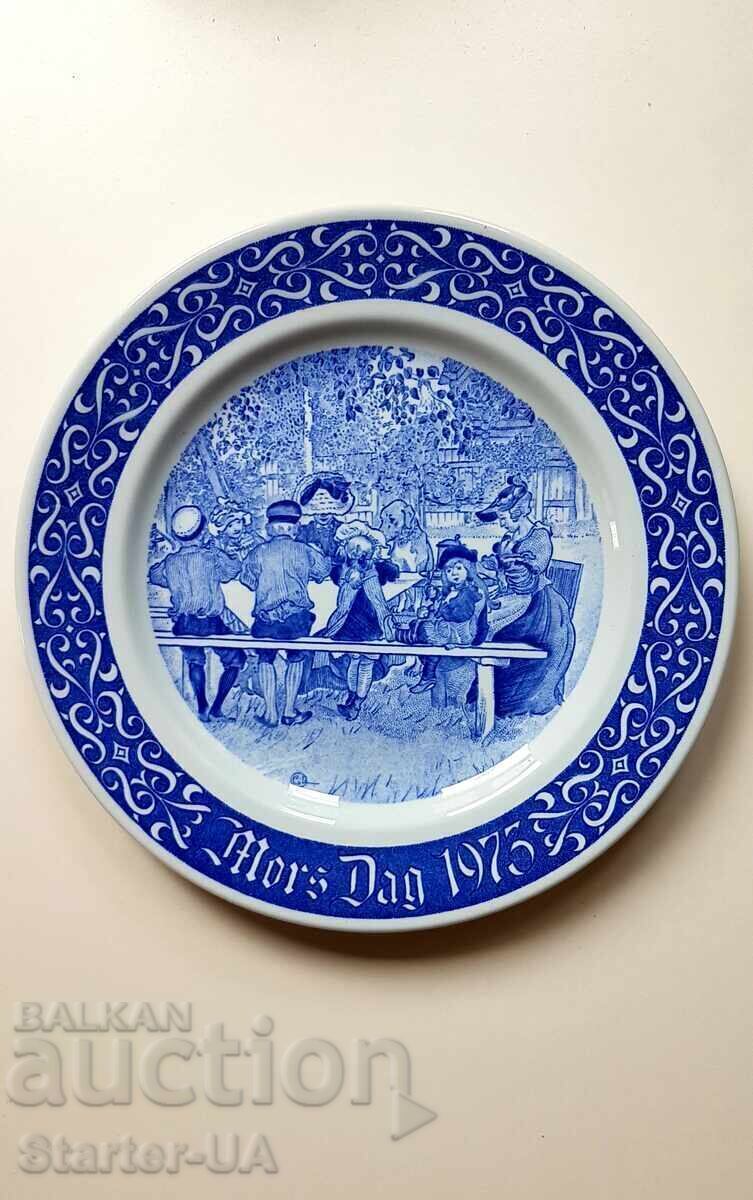 Συλλεκτικό πορσελάνινο πιάτο RÖRSTRAND "Mors Dag 1973"