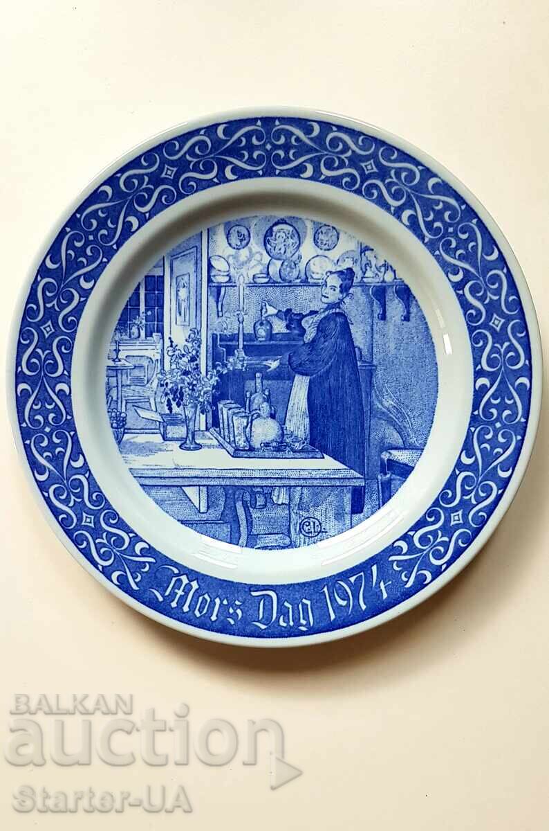 Порцеланова чиния за колекция  RORSTREND "Mors Dag 1974".