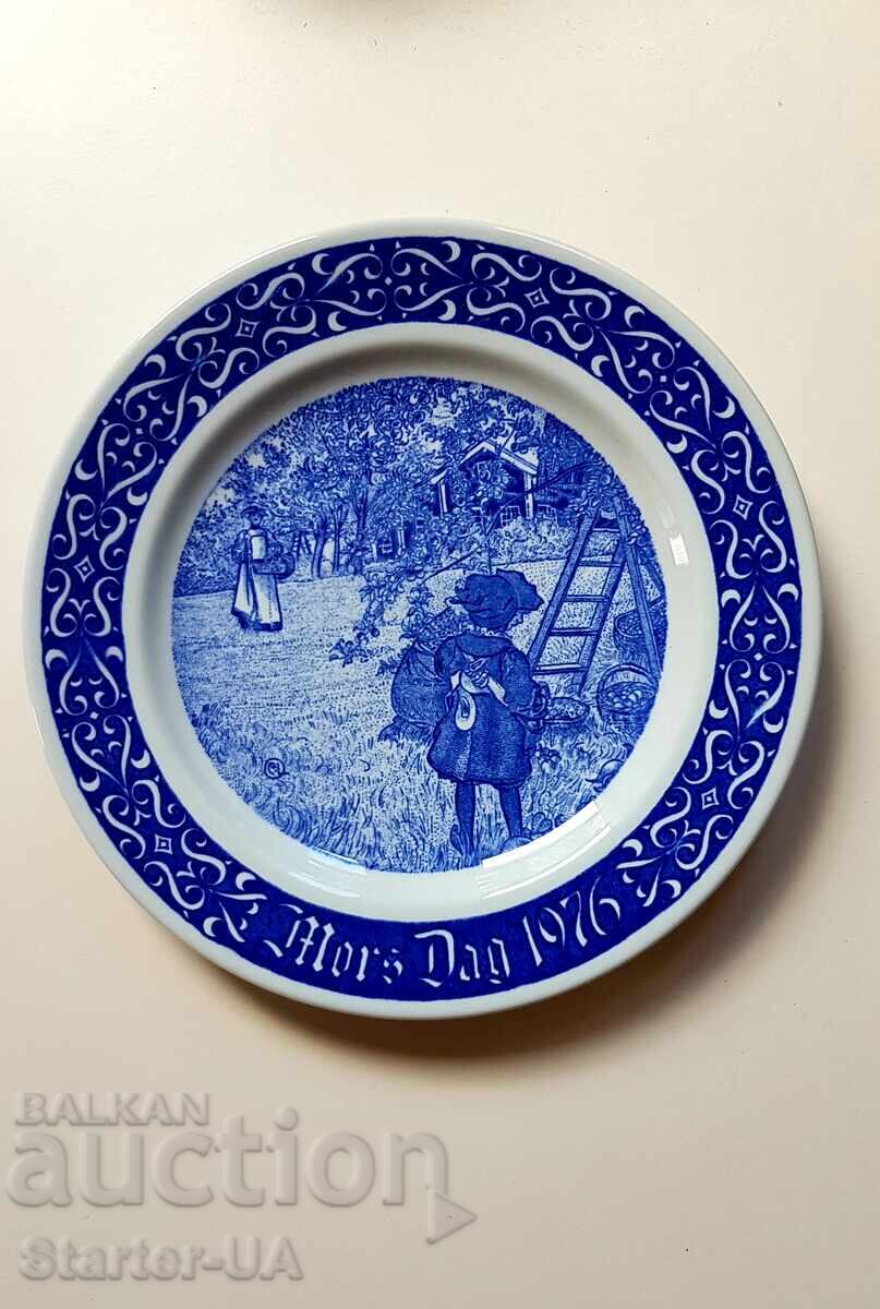 Порцеланова чиния за колекция  RORSTREND "Mors Dag 1976".