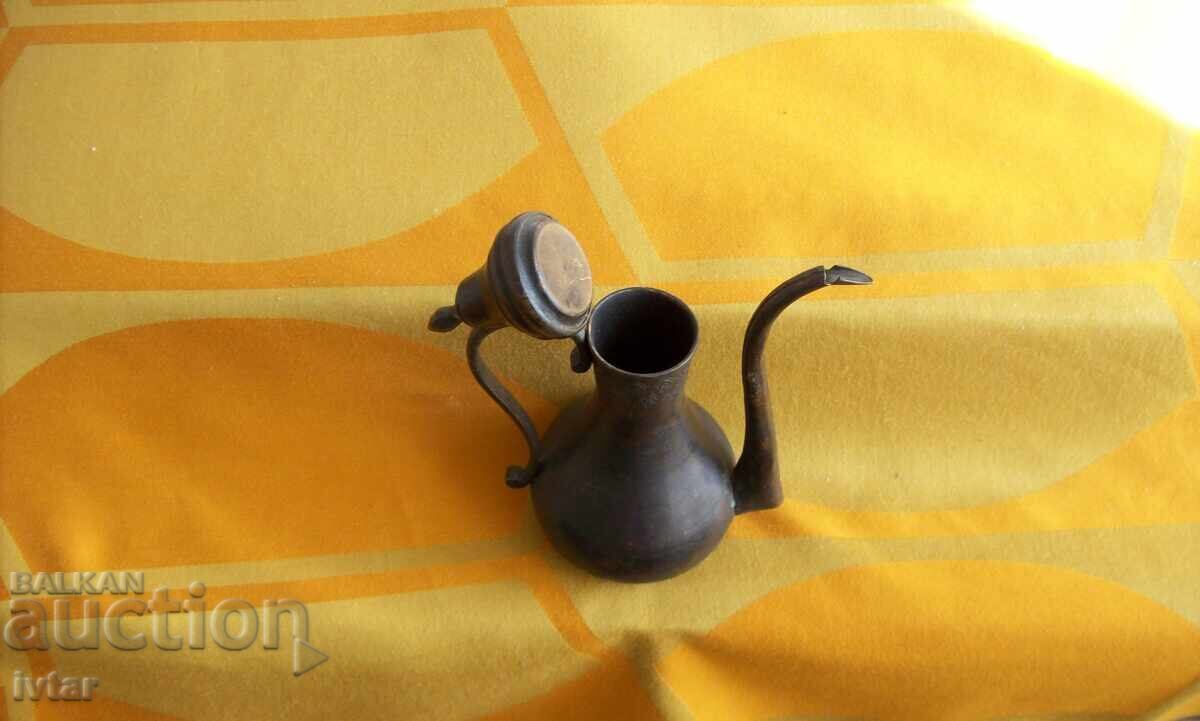 Δημοπρασία Δοχείο μελιού, τσαγιέρα, μπρίκι Δημοπρασία Δοχείο μελιού, τσαγιέρα, μπρίκι