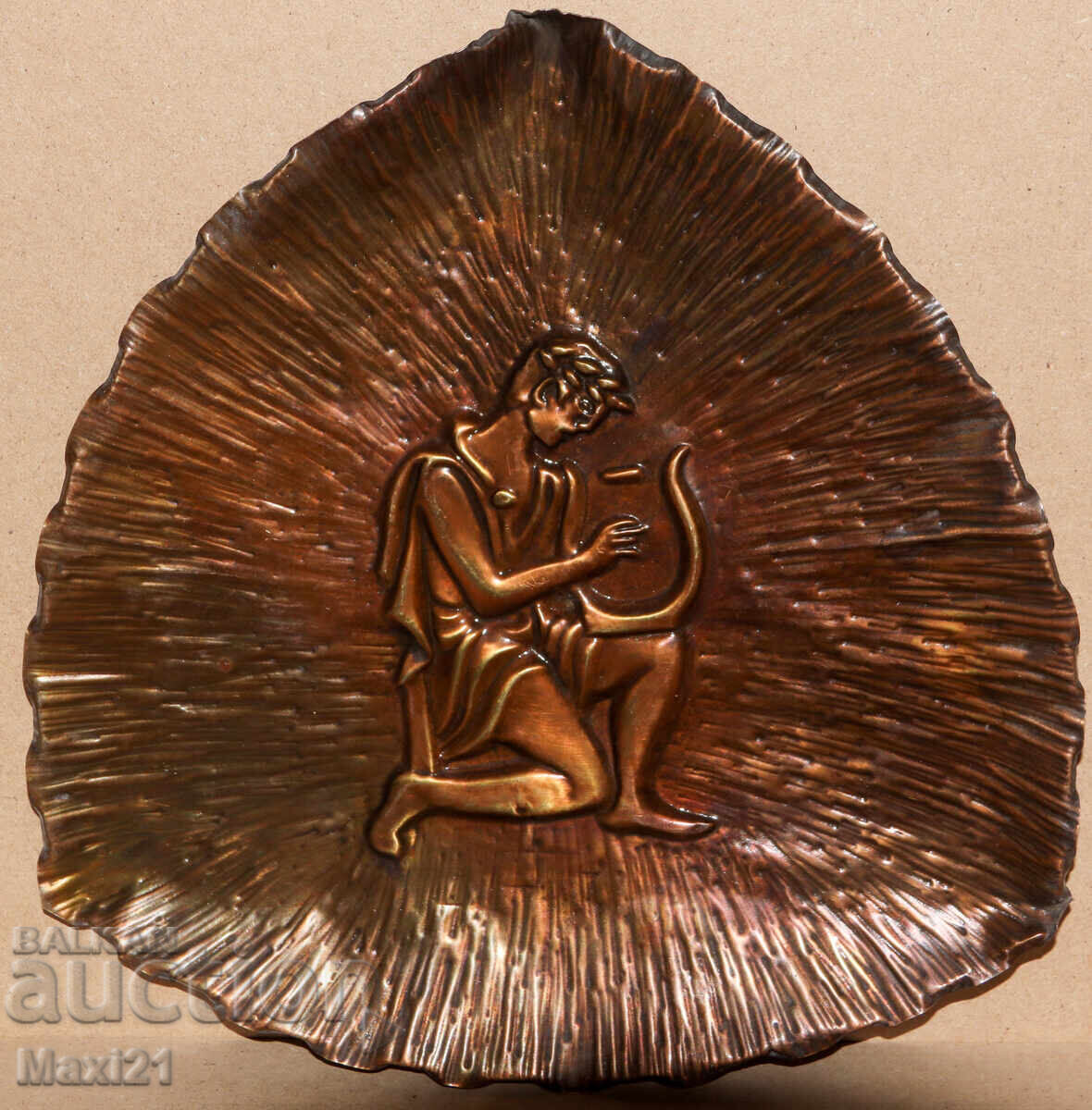 Ръчно изработен меден плакет пано стенна украса