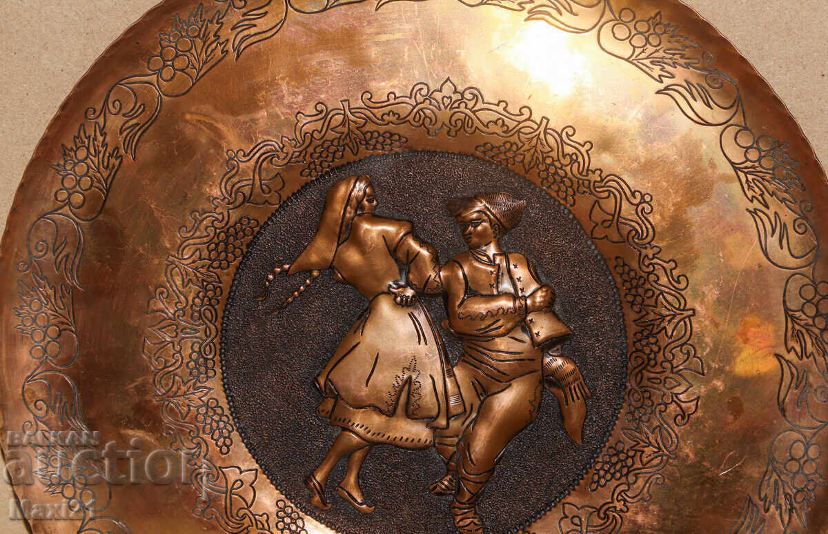 Handmade copper plaque panel dancers - 5